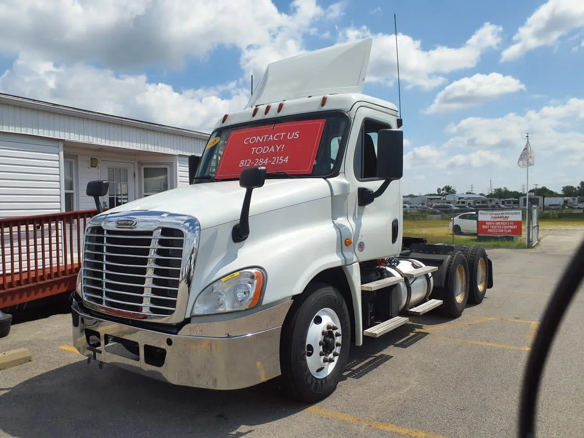 2018 Freightliner Cascadia in Clarksville, IN