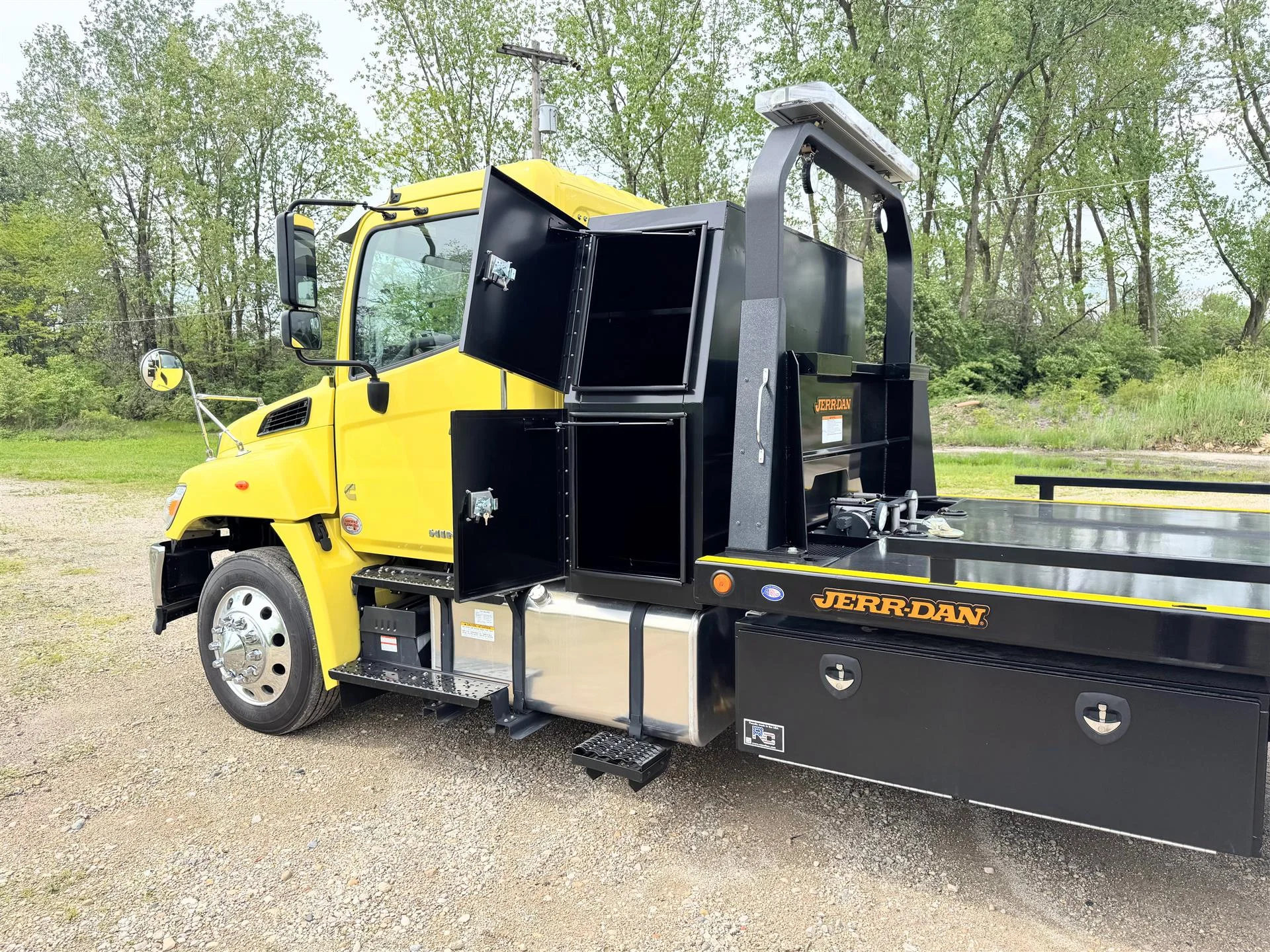 2025 Hino in London, OH — photo 8