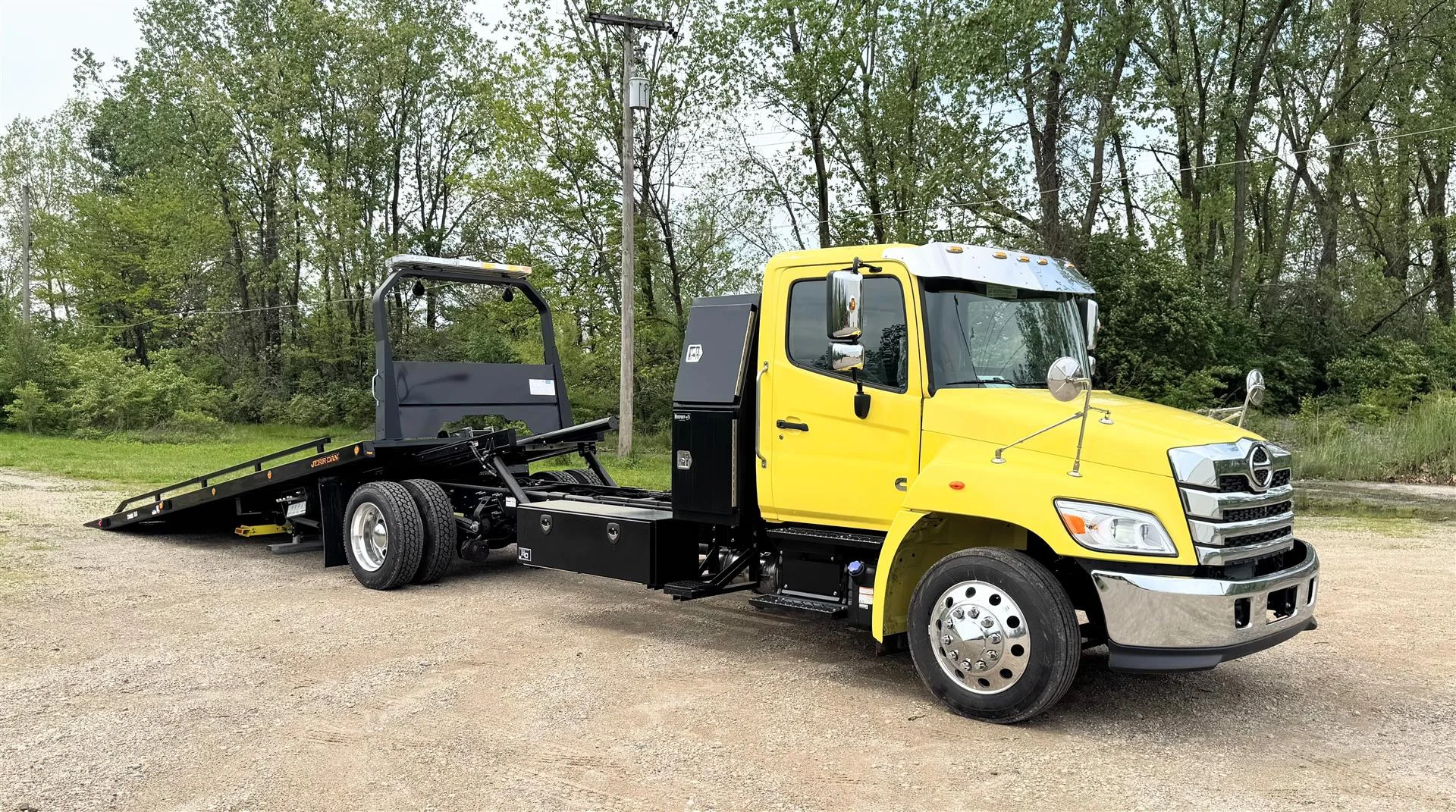 2025 Hino in London, OH — photo 16