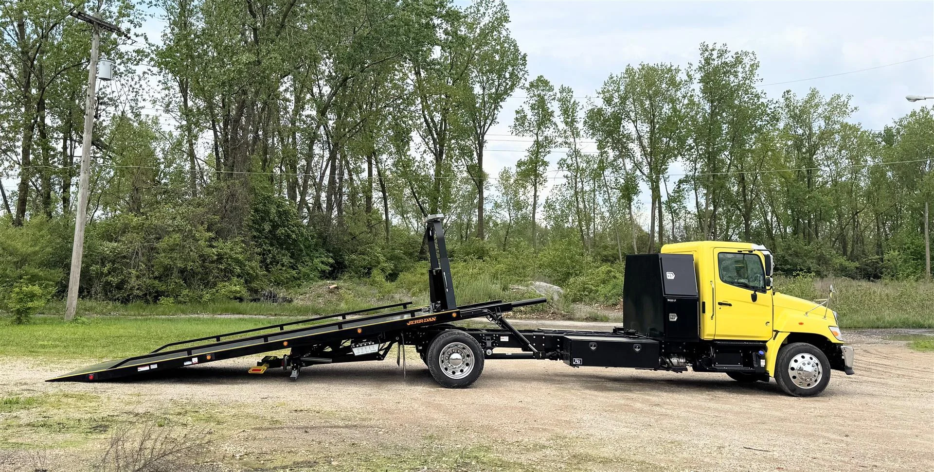 2025 Hino in London, OH — photo 19