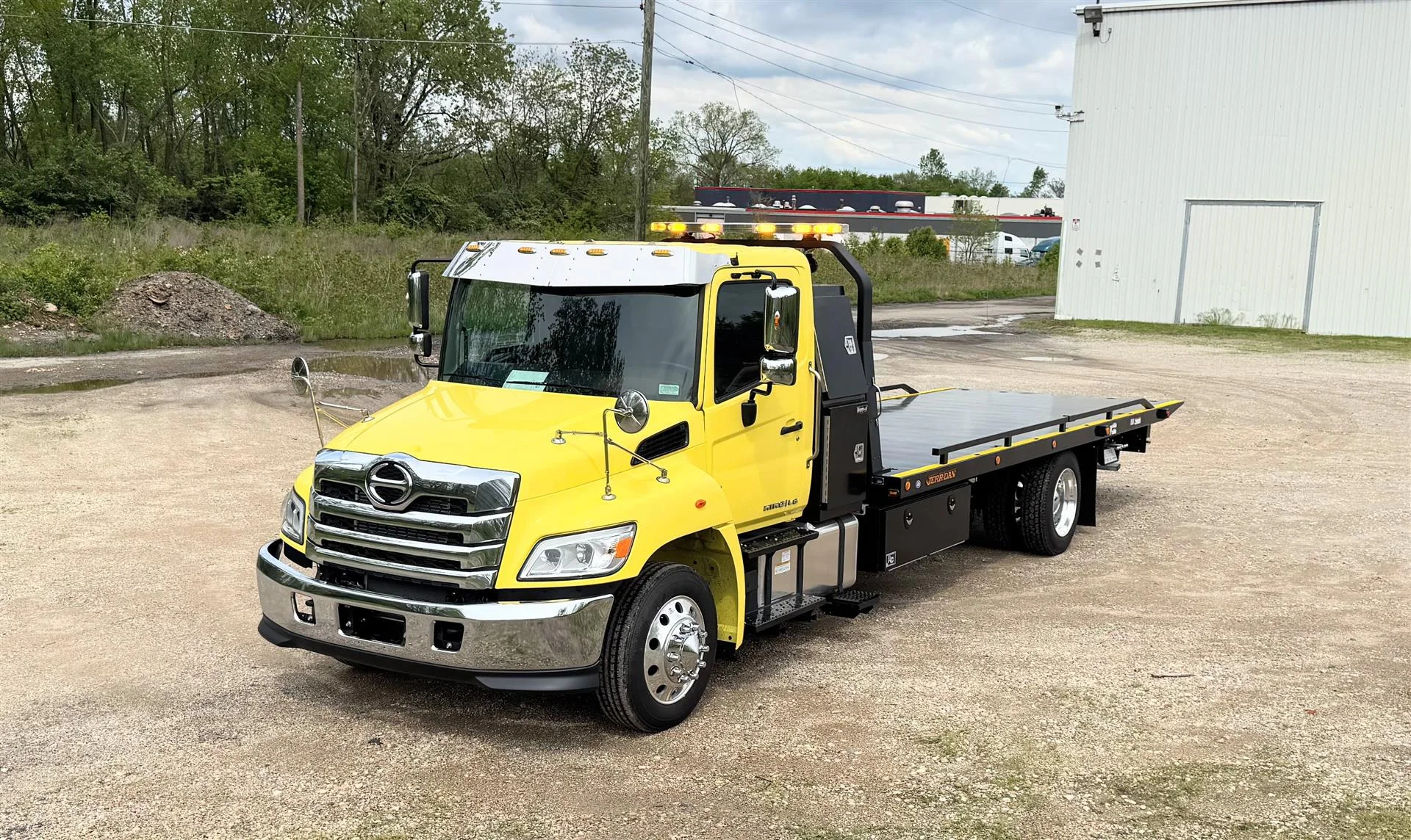 2025 Hino in London, OH — photo 3