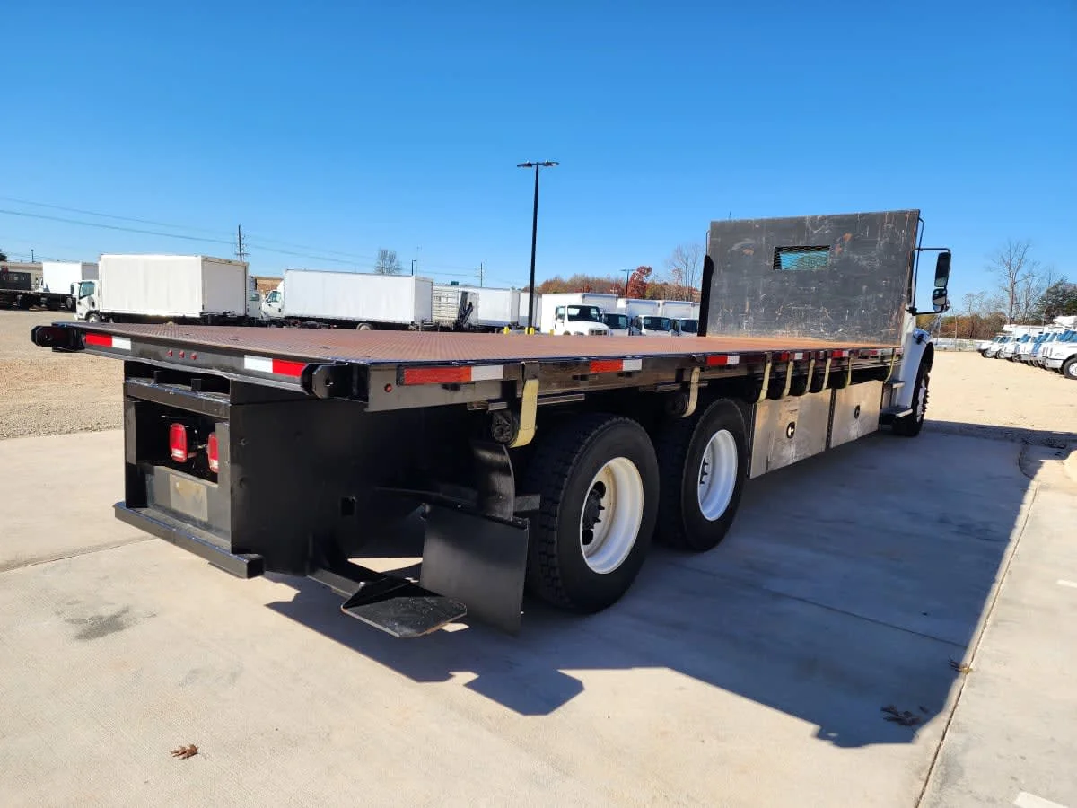 2020 Freightliner M2 106 - image 4