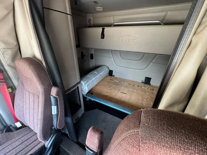 2022 Peterbilt 567 - image 17