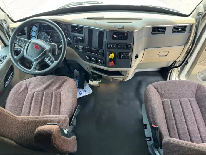 2022 Peterbilt 567 - image 15