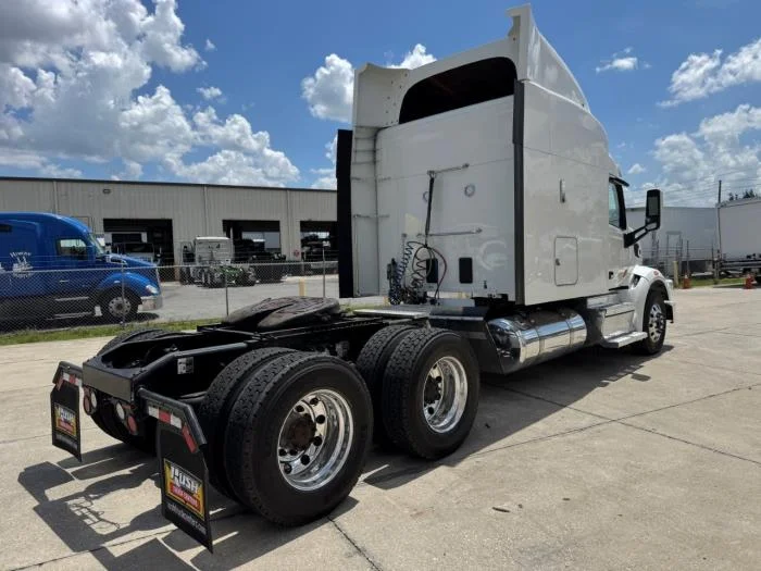 2022 Peterbilt 567 - image 6