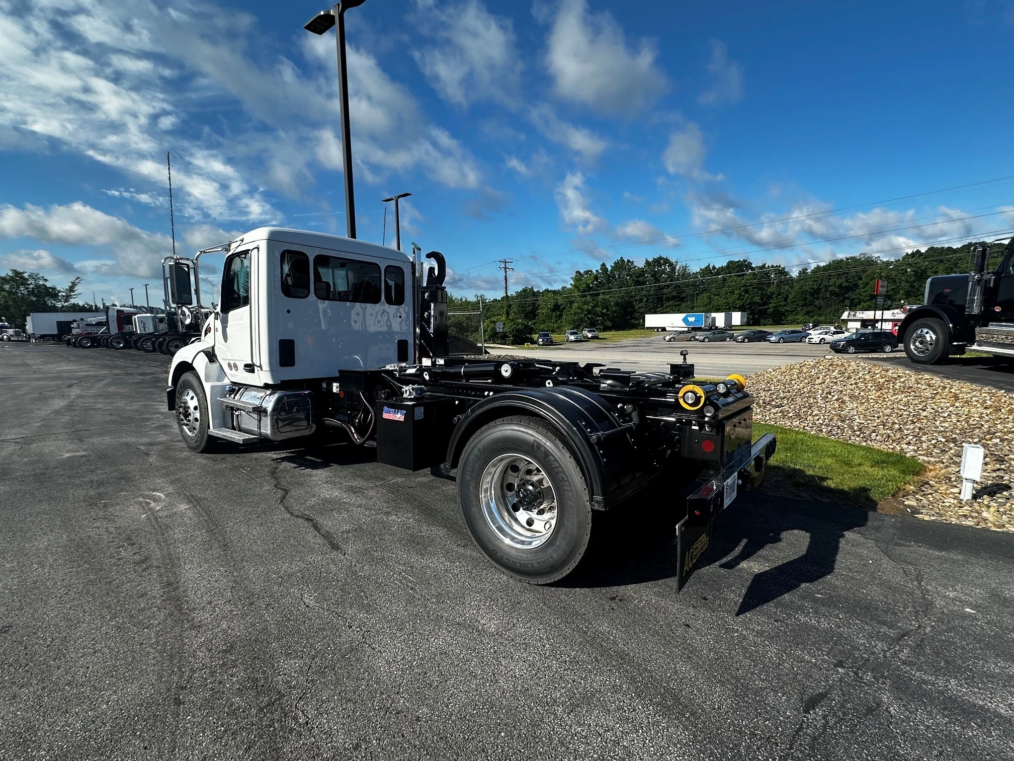 2025 Peterbilt 536 in Butler, PA — photo 13