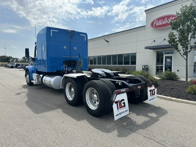 2021 Peterbilt 567 in Dayton, OH — photo 3
