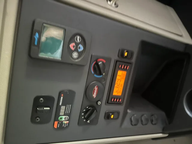 2021 Peterbilt 567 in Dayton, OH — photo 15