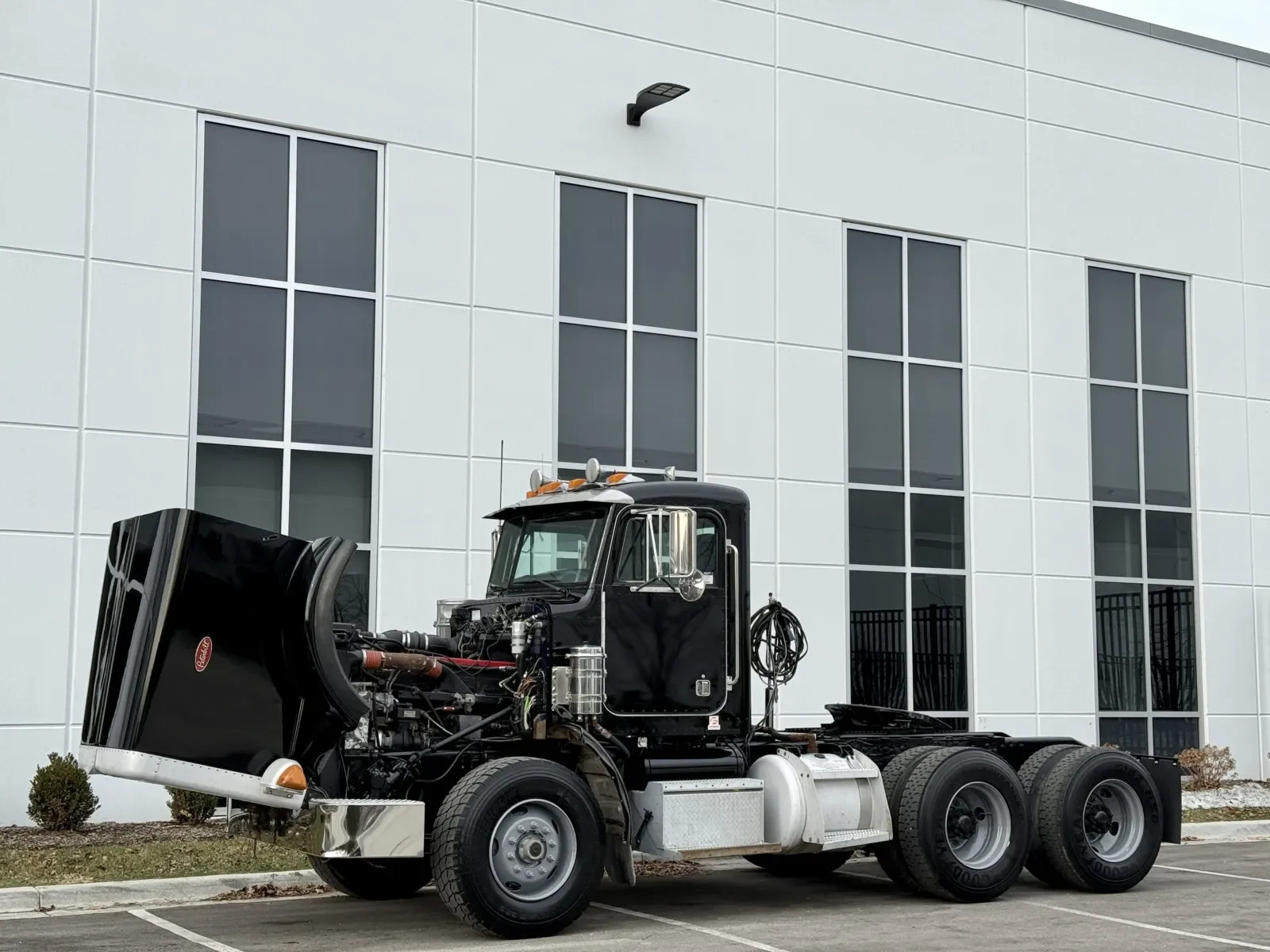 2003 Peterbilt in New Lenox, IL — photo 10