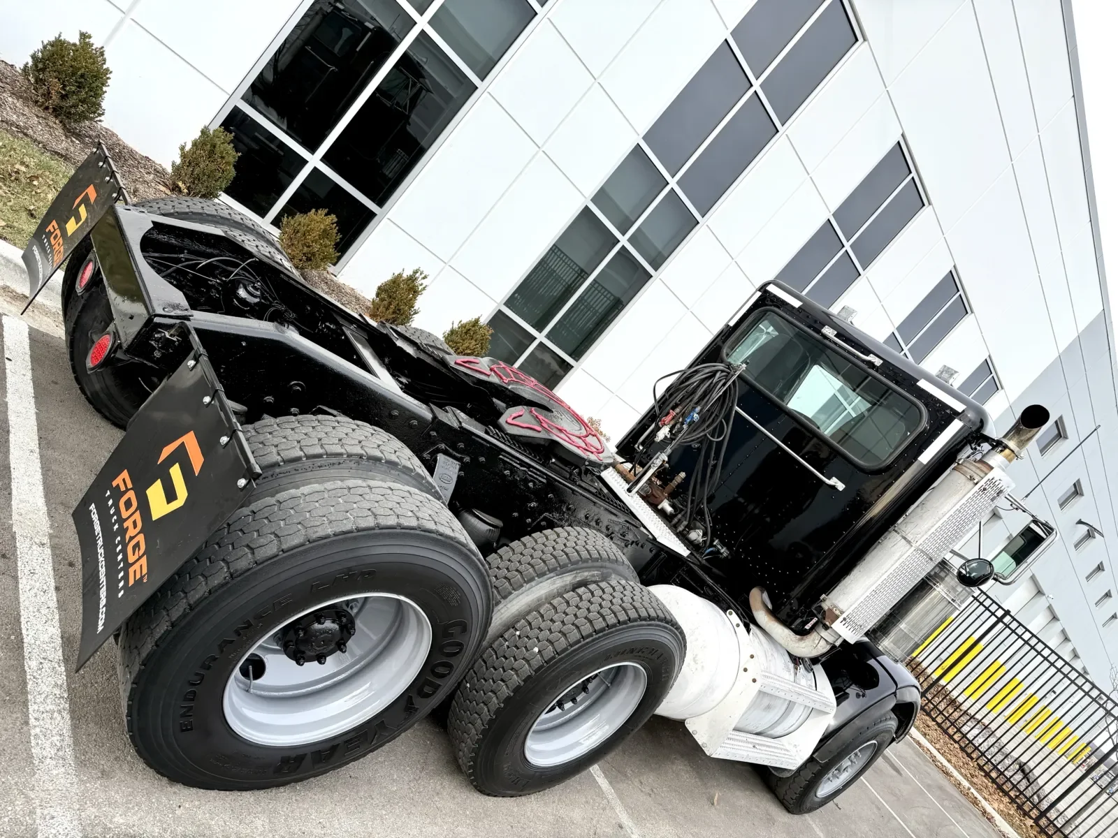 2003 Peterbilt in New Lenox, IL — photo 11