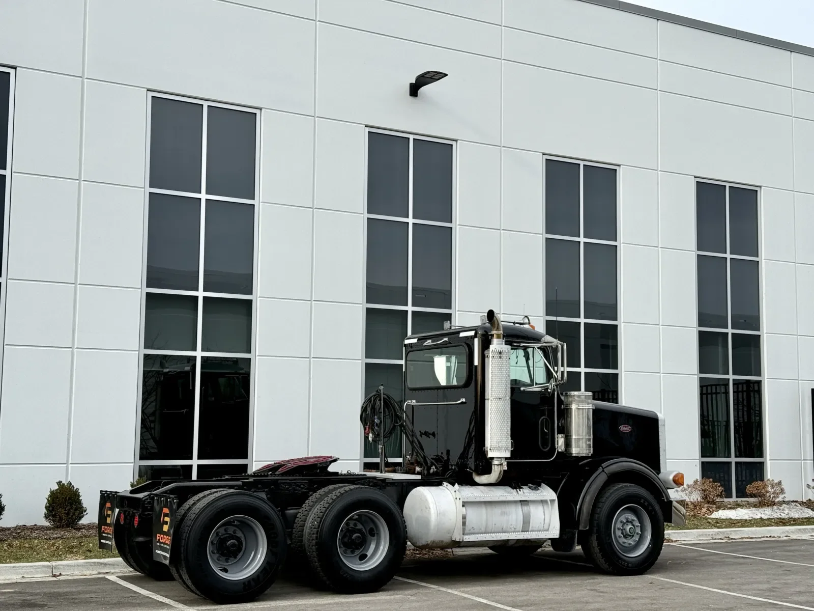 2003 Peterbilt in New Lenox, IL — photo 5