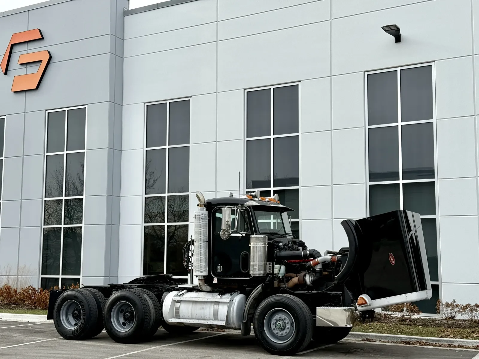2003 Peterbilt in New Lenox, IL — photo 9