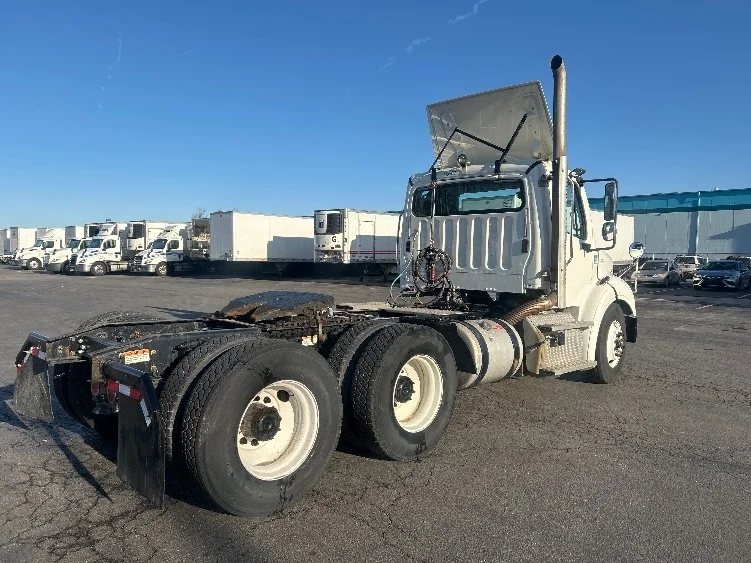 2020 Freightliner M2 112 - image 7
