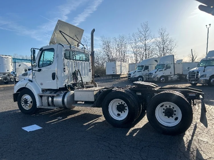 2020 Freightliner M2 112 - image 5