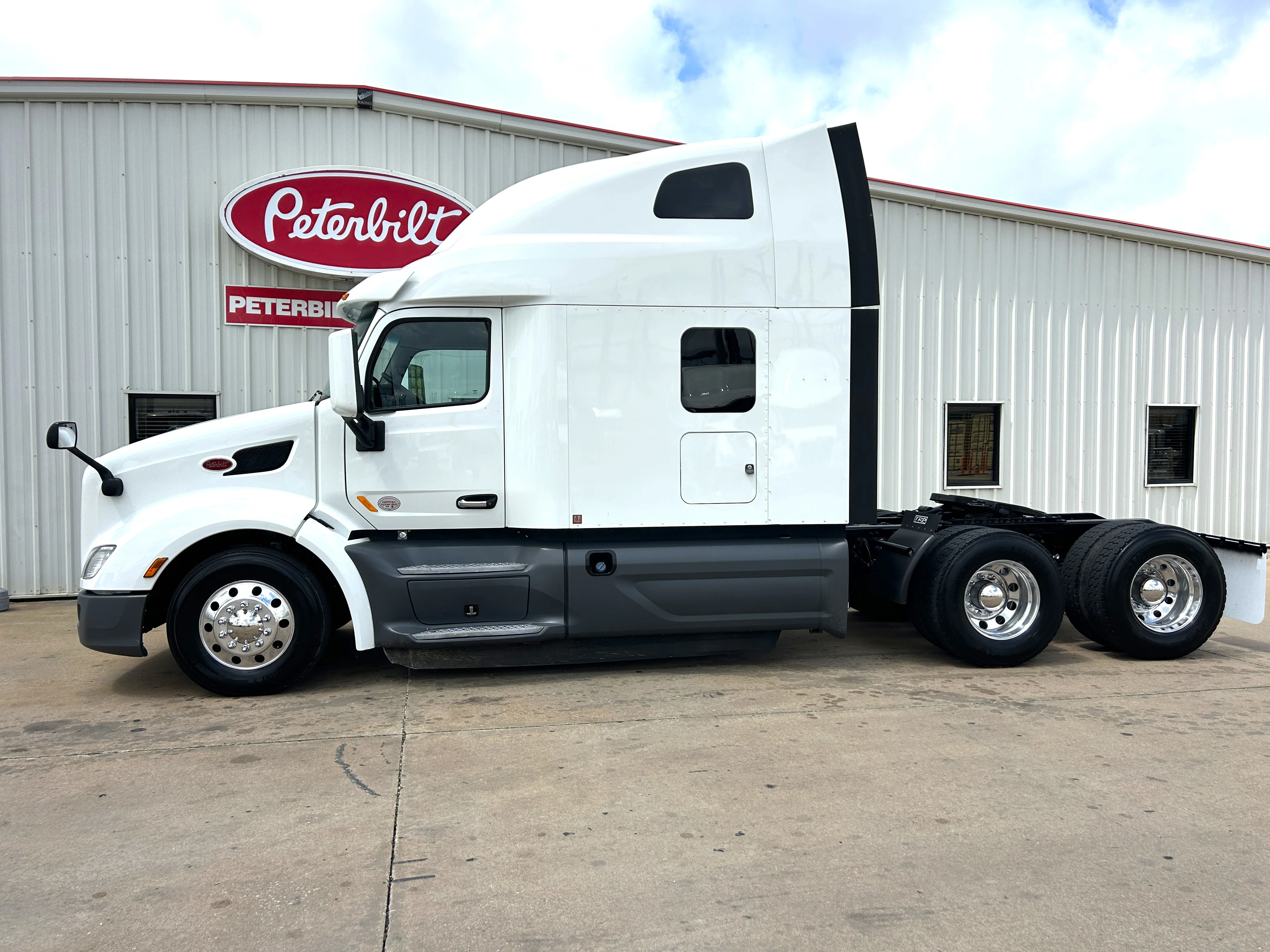 2021 Peterbilt 579 in Joplin, MO — photo 4