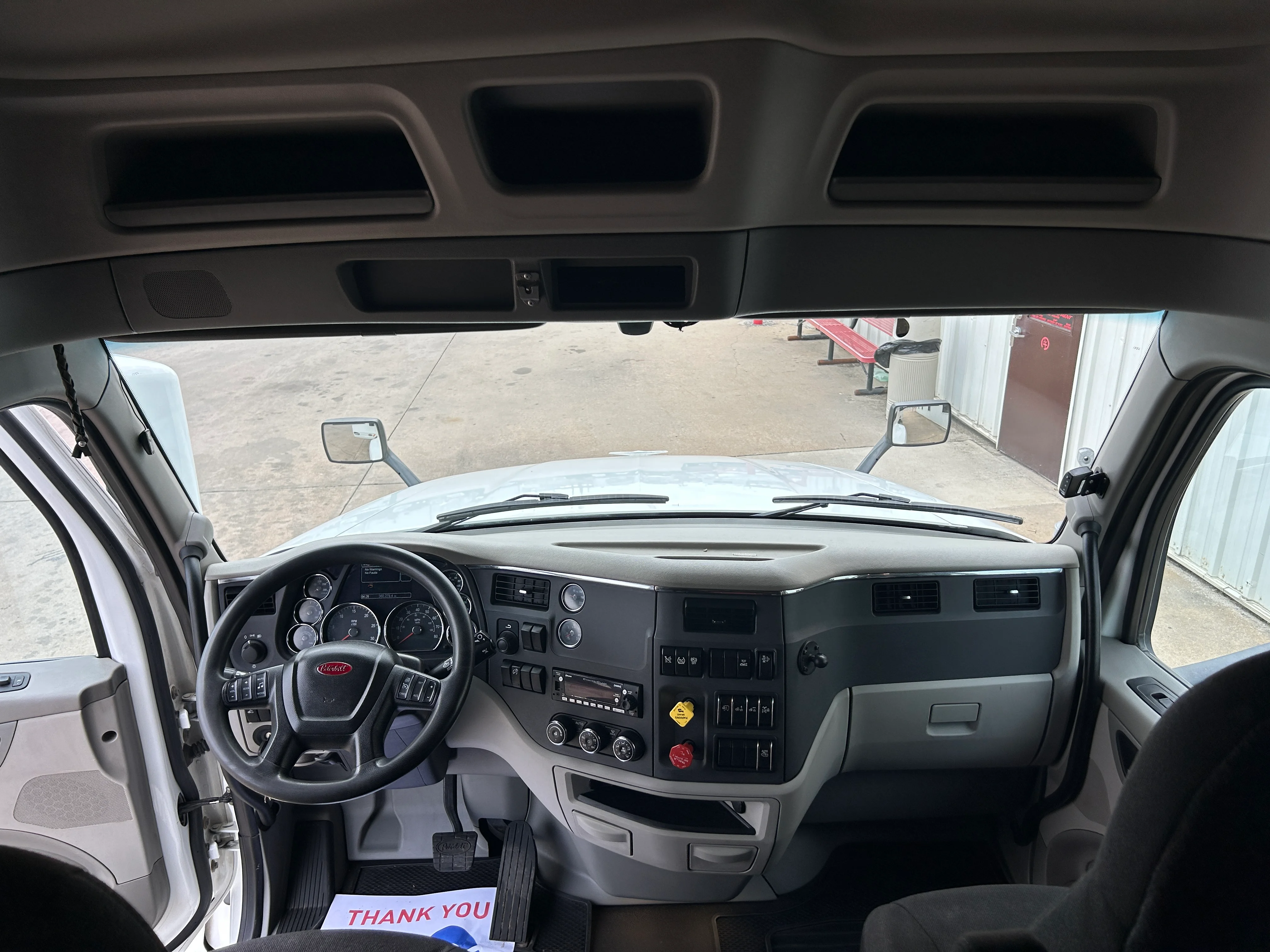 2021 Peterbilt 579 in Joplin, MO — photo 16