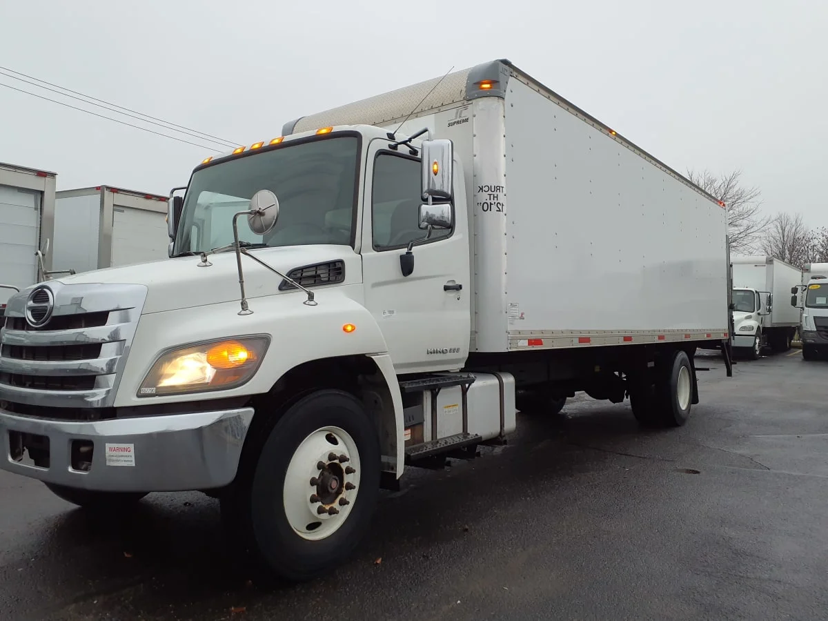 2016 Hino 338 in Bolingbrook, IL