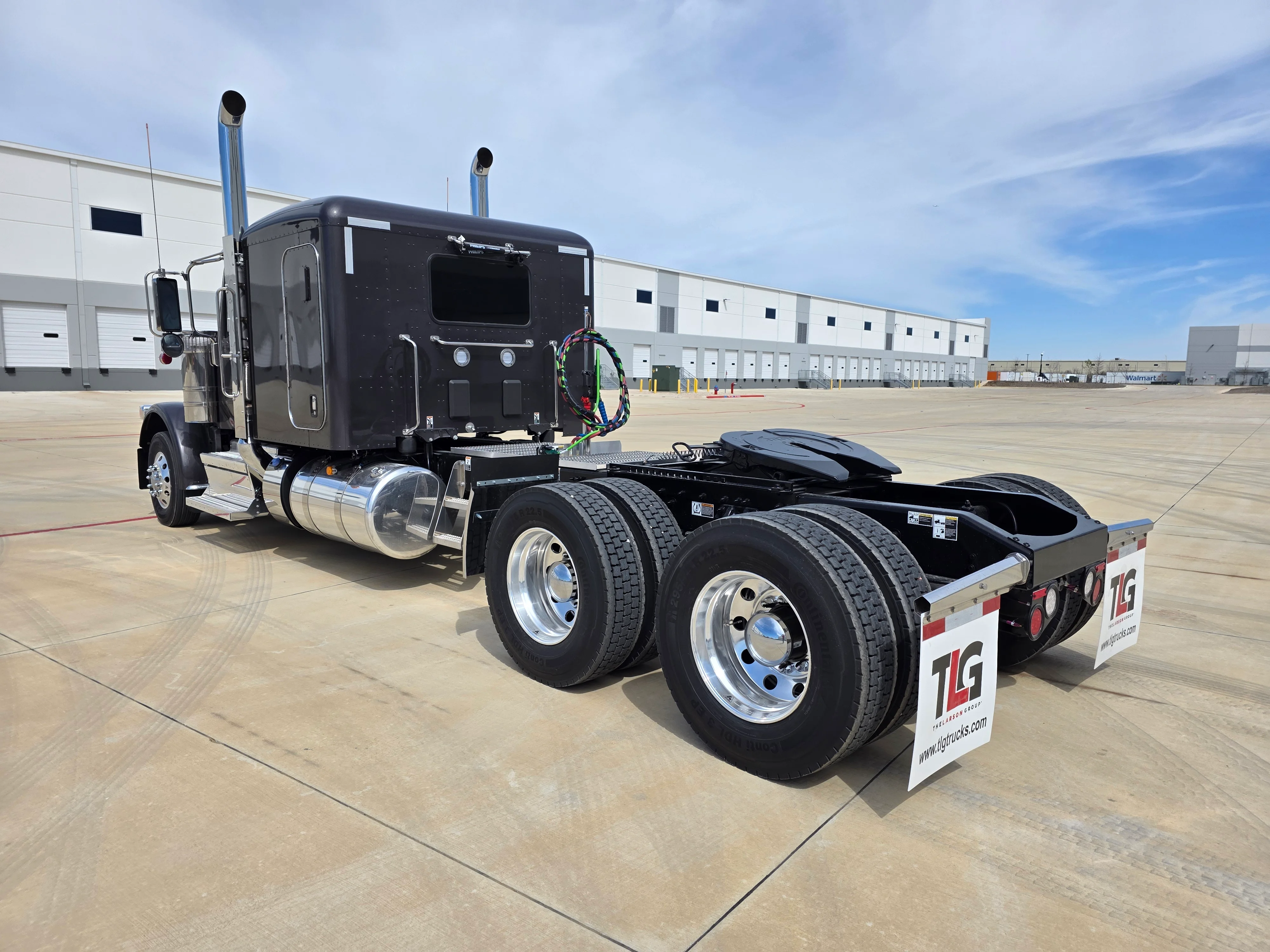 2027 Peterbilt 589 in Louisville, KY — photo 3