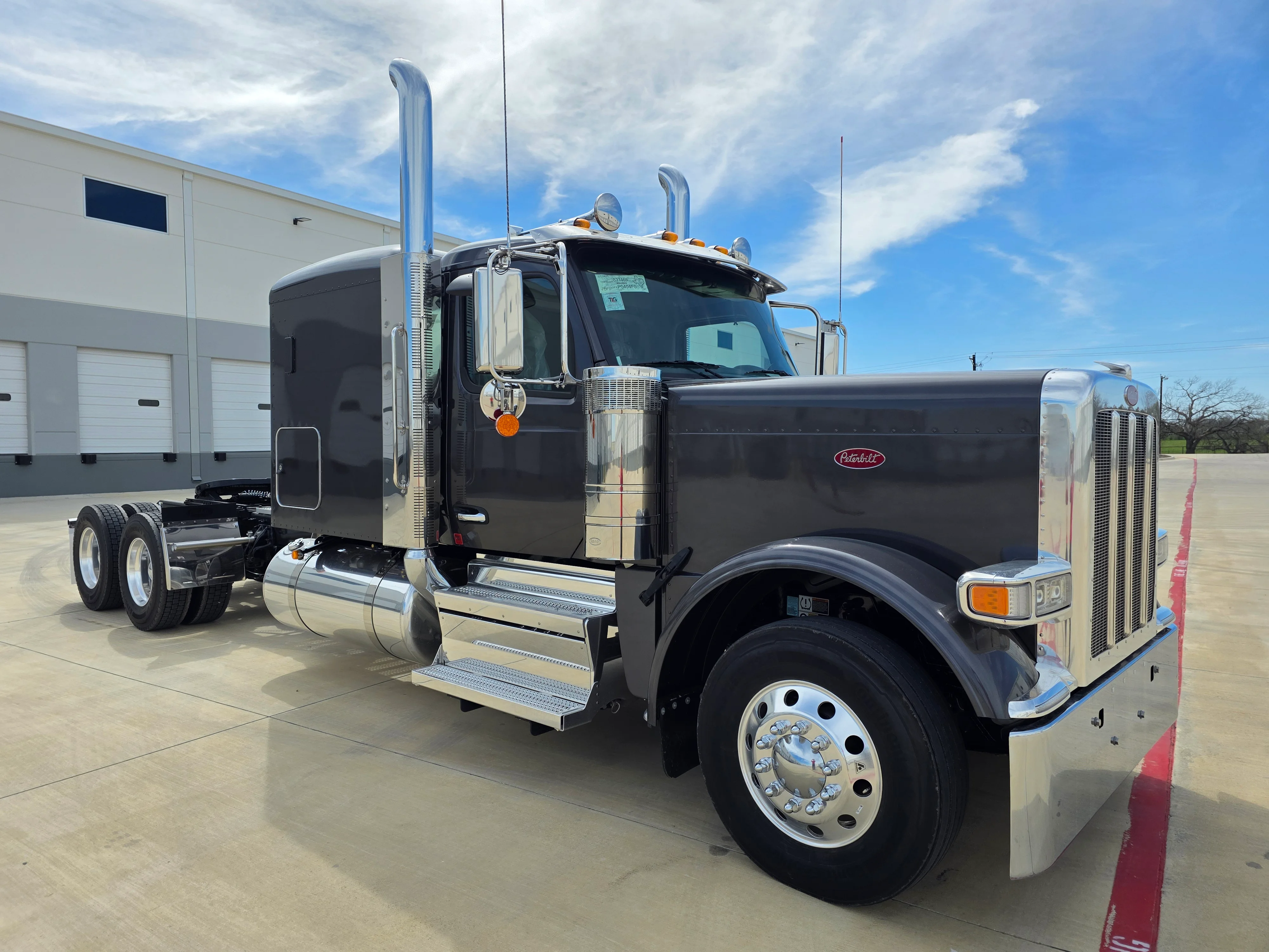 2027 Peterbilt 589 in Louisville, KY — photo 7