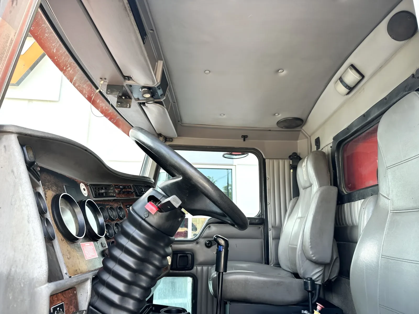 2003 Kenworth T800 in Greer, SC — photo 15