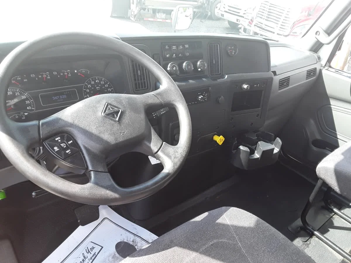 2020 International MV - image 11