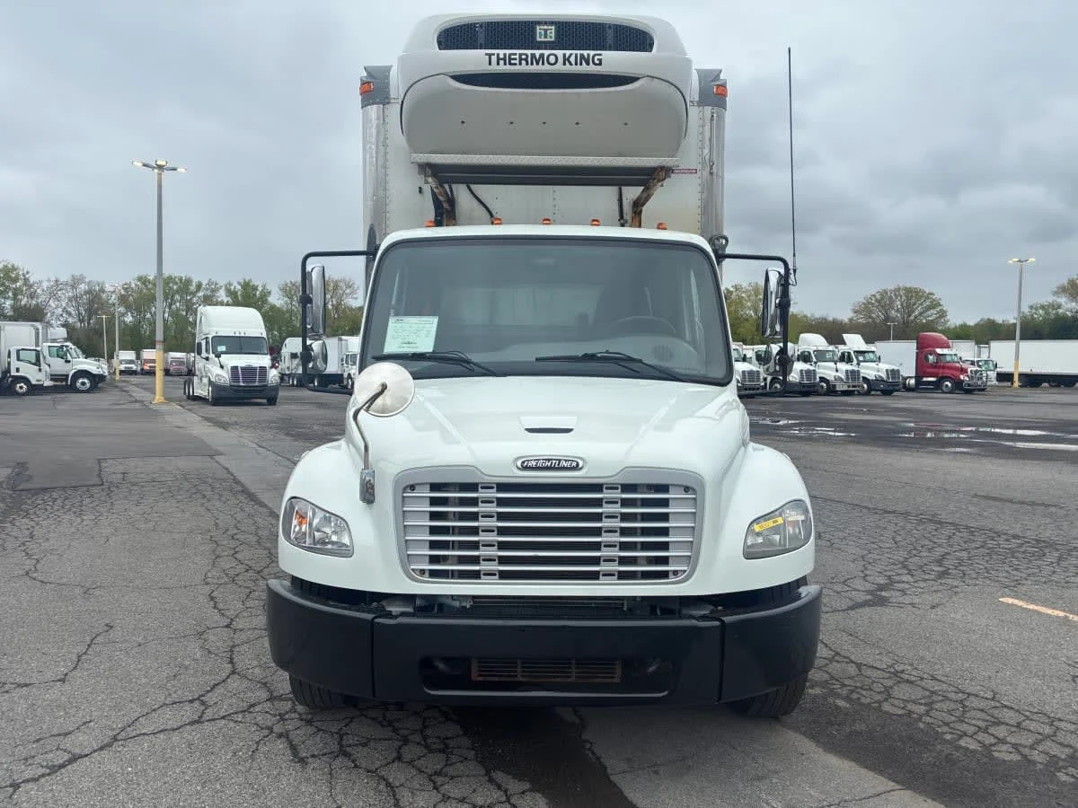 2019 Freightliner M2 106 in Syracuse, NY — photo 2
