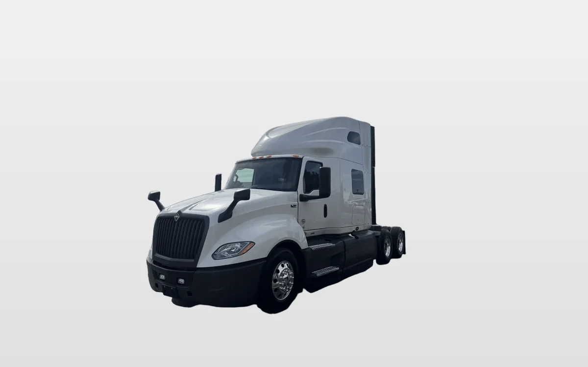 2023 International LT - image 1