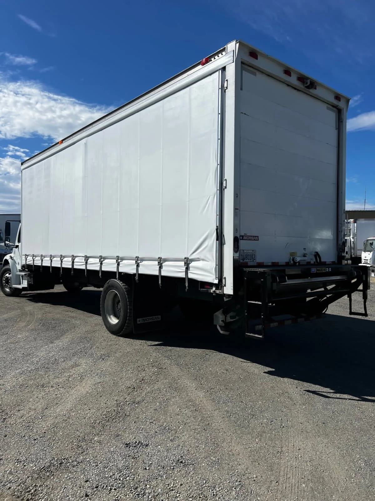 2018 Freightliner M2 106 - image 6