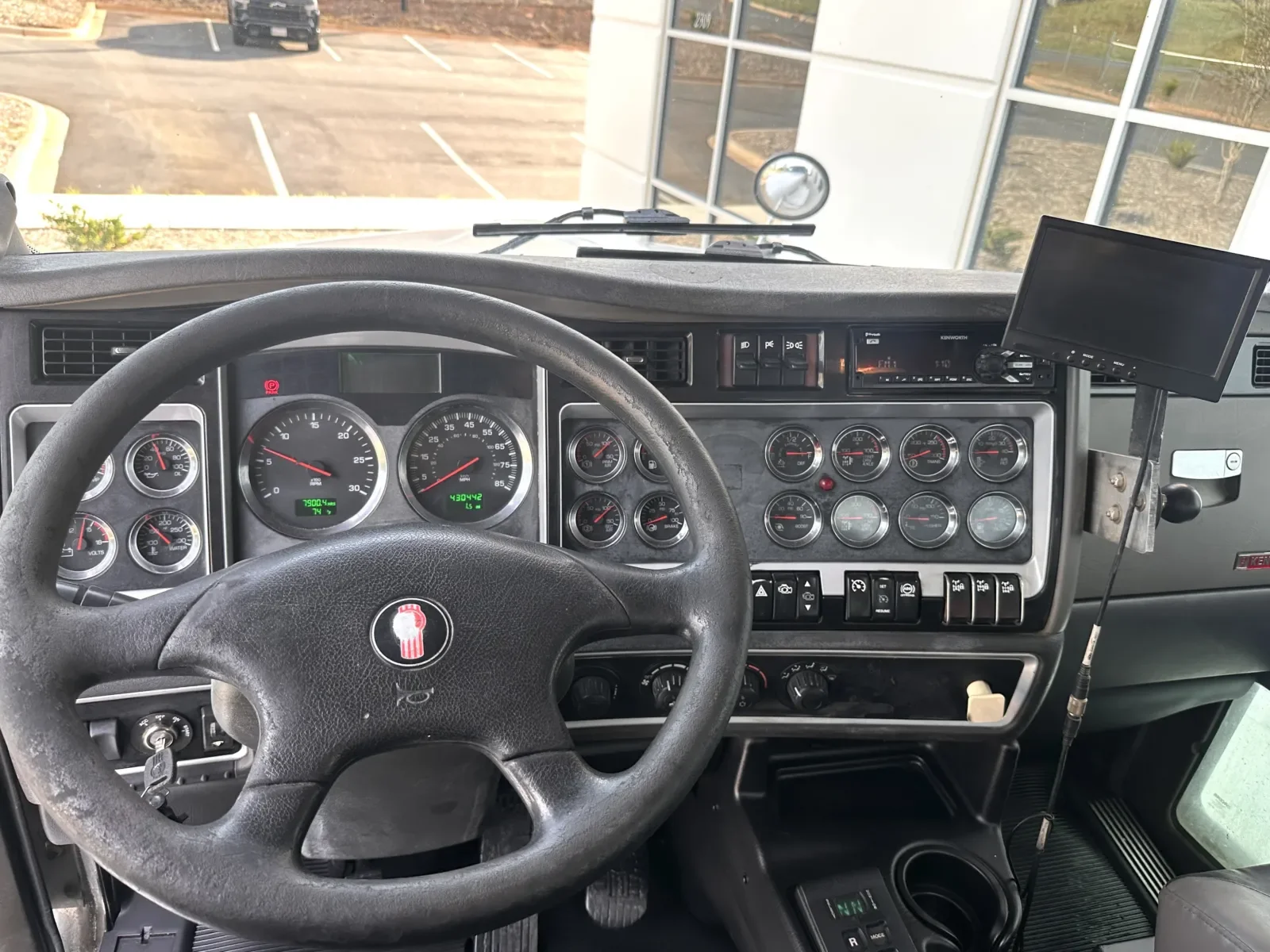2012 Kenworth T800 in Greer, SC — photo 17