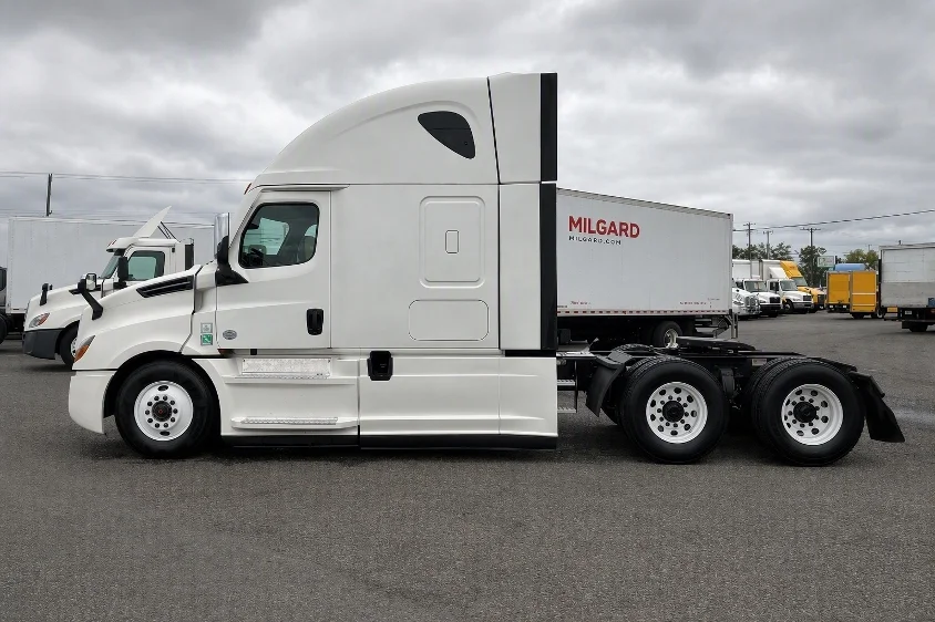 2022 Freightliner Cascadia in Tacoma, WA — photo 3