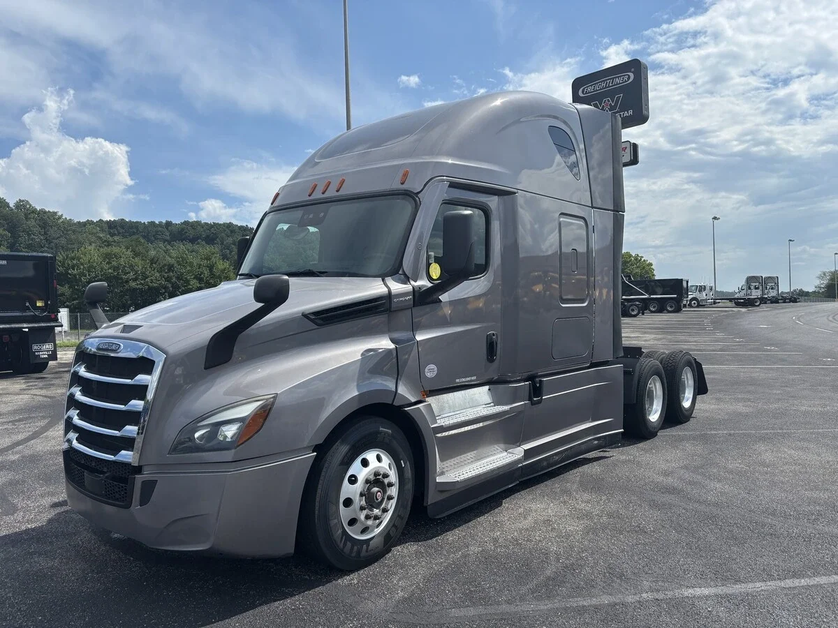 2022 Freightliner Cascadia