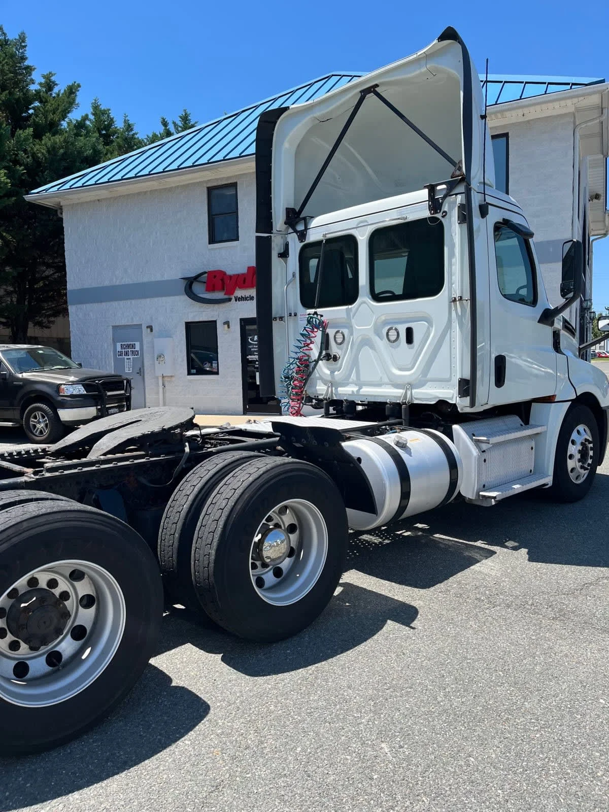 2019 Freightliner Cascadia in Ashland, VA — photo 4