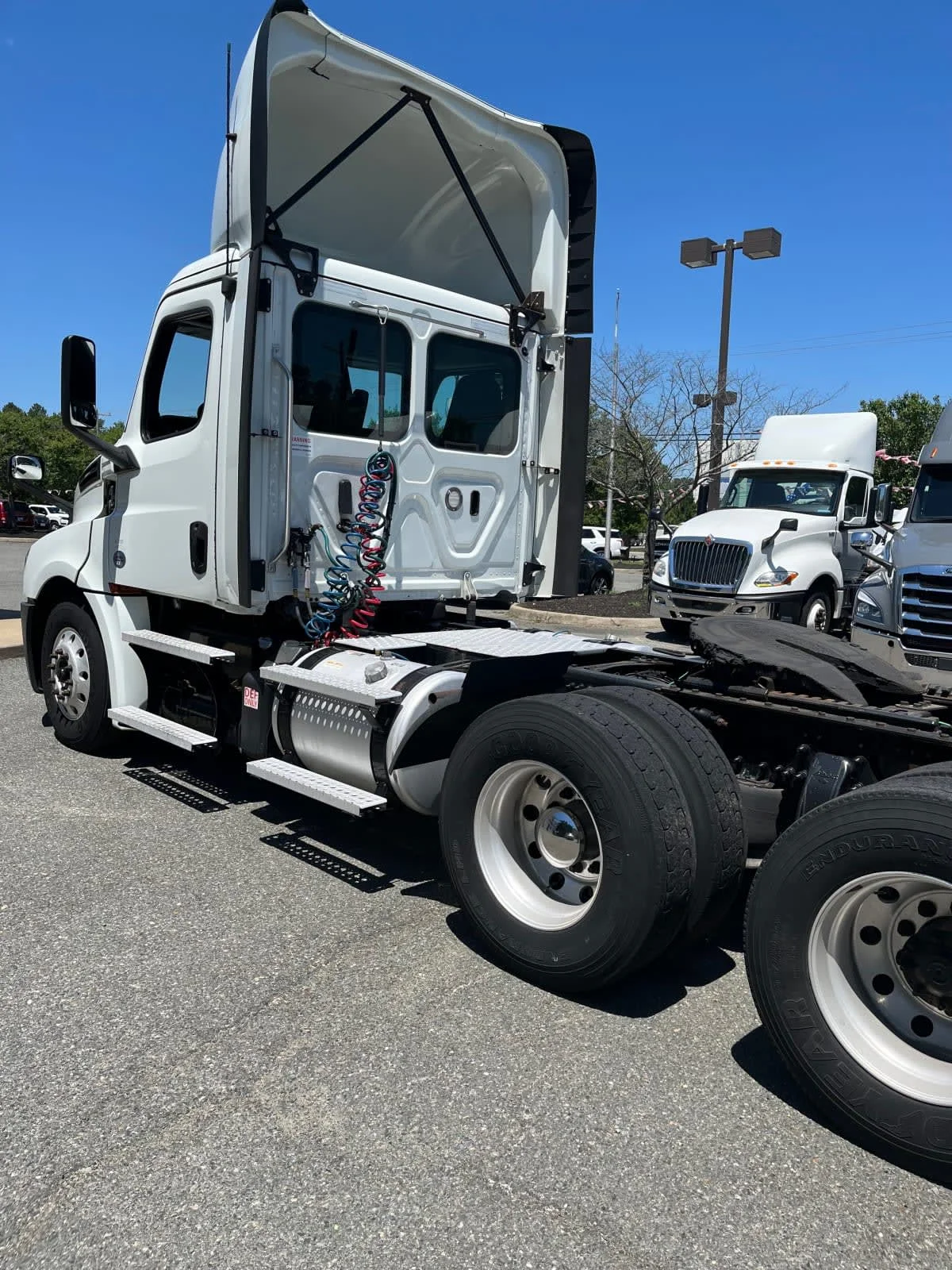 2019 Freightliner Cascadia in Ashland, VA — photo 6