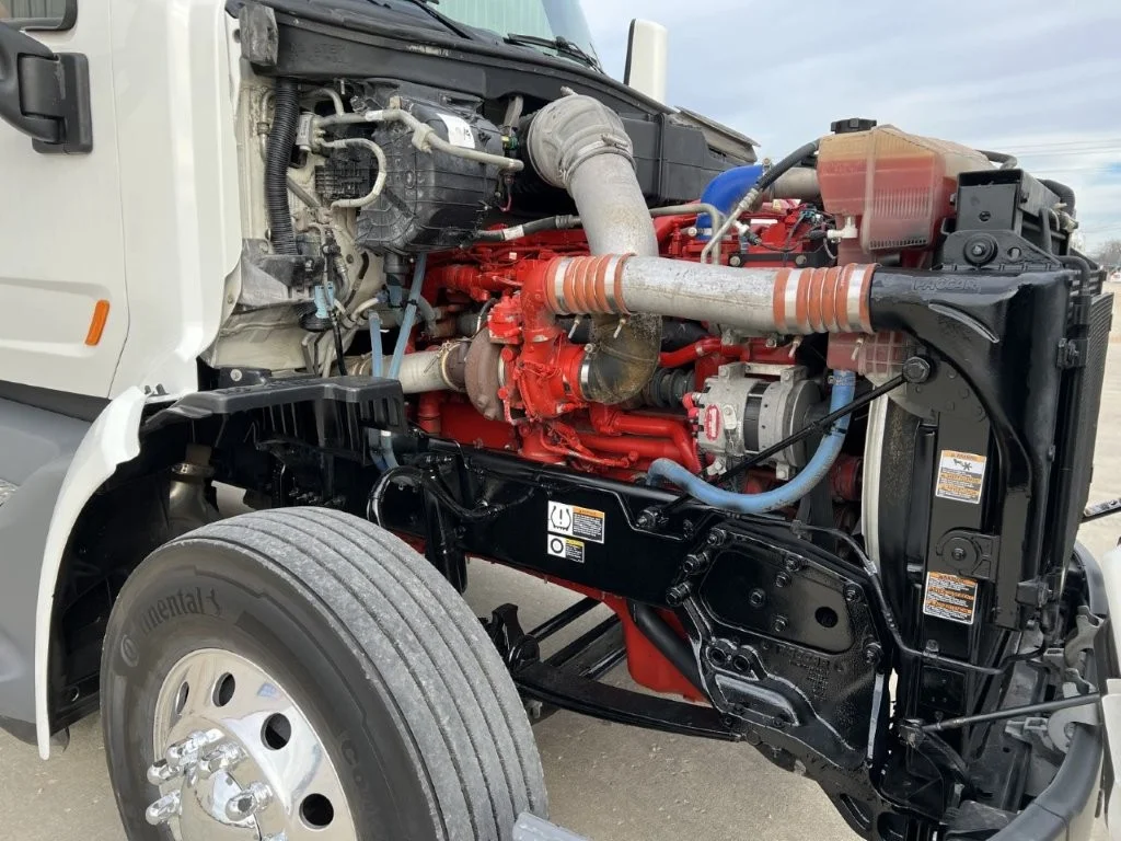 2021 Peterbilt 579 in Dayton, OH — photo 9