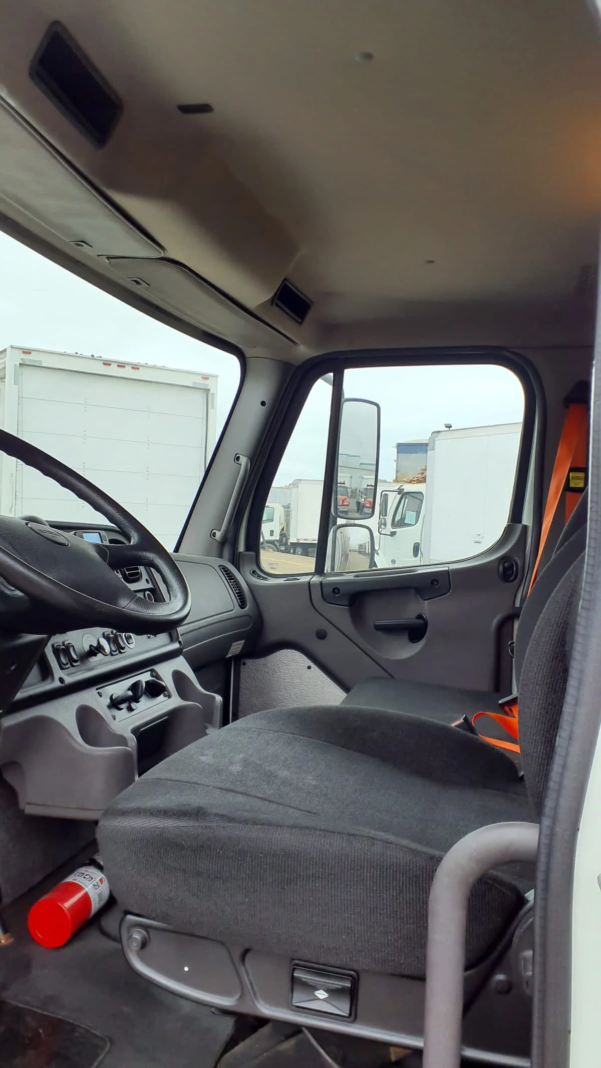 2019 Freightliner M2 106 in Tacoma, WA — photo 8