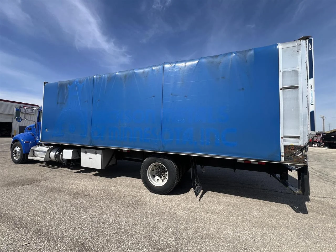 2020 Peterbilt 337 - image 4