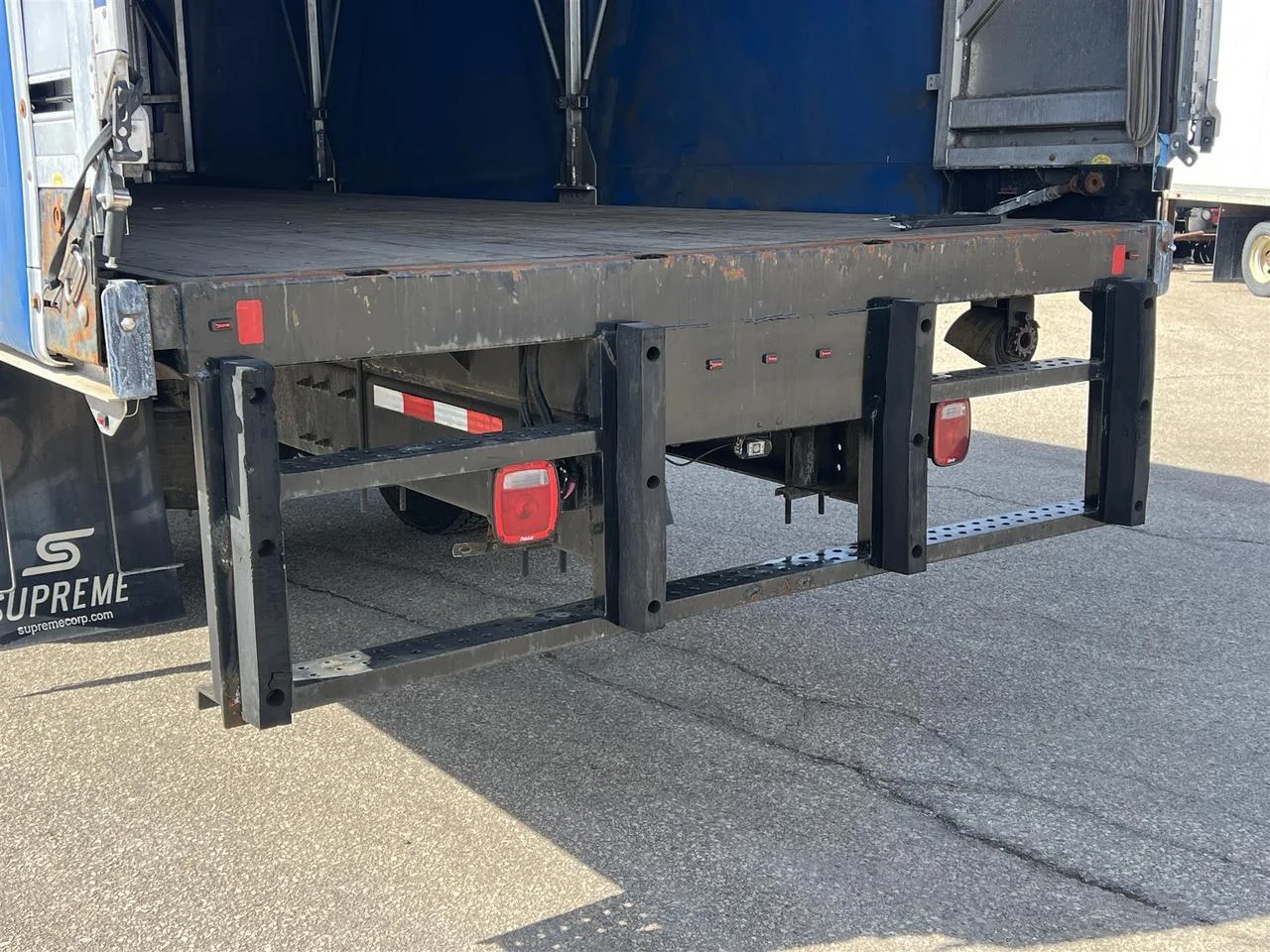 2020 Peterbilt 337 - image 9