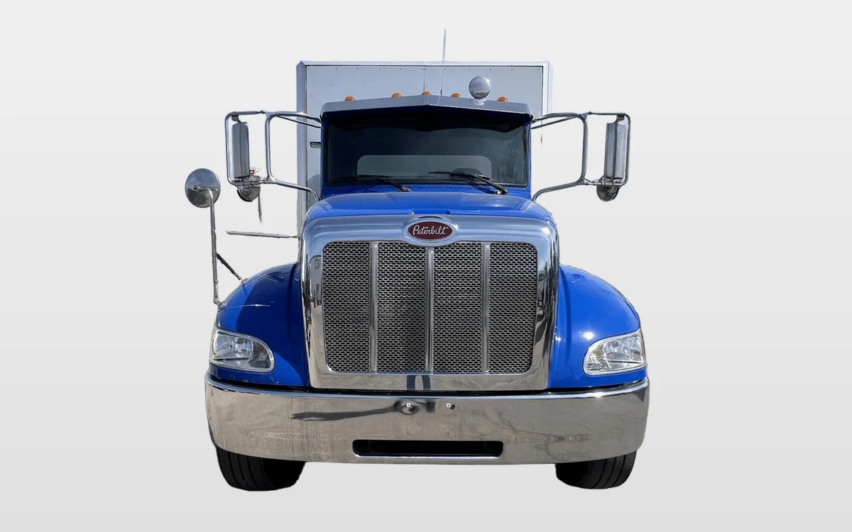 2020 Peterbilt 337 - image 1