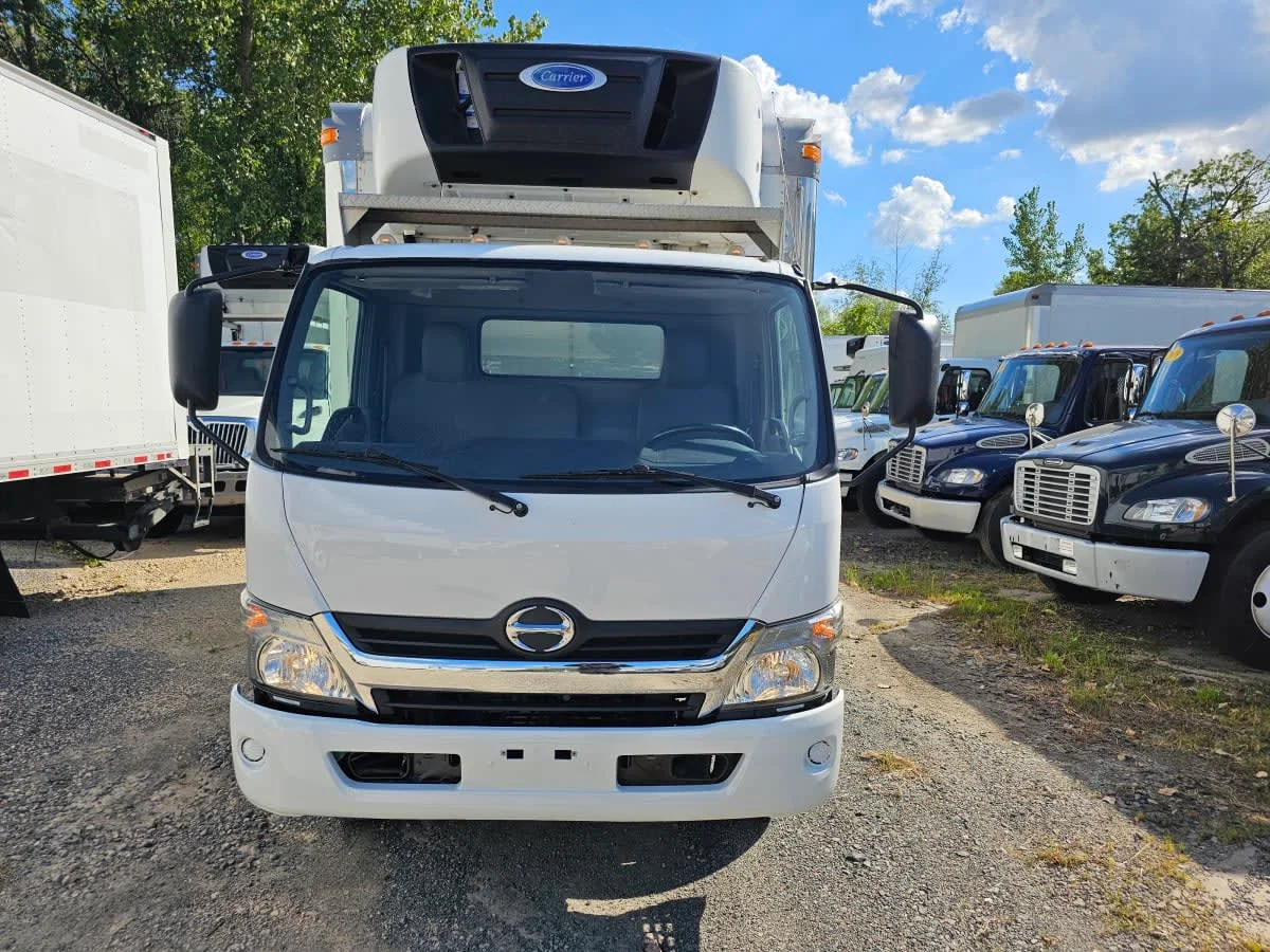 2019 Hino 195 in Bensalem, PA — photo 2