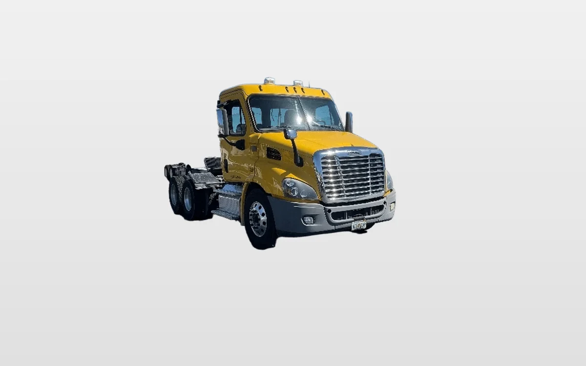 2019 Freightliner - image 1