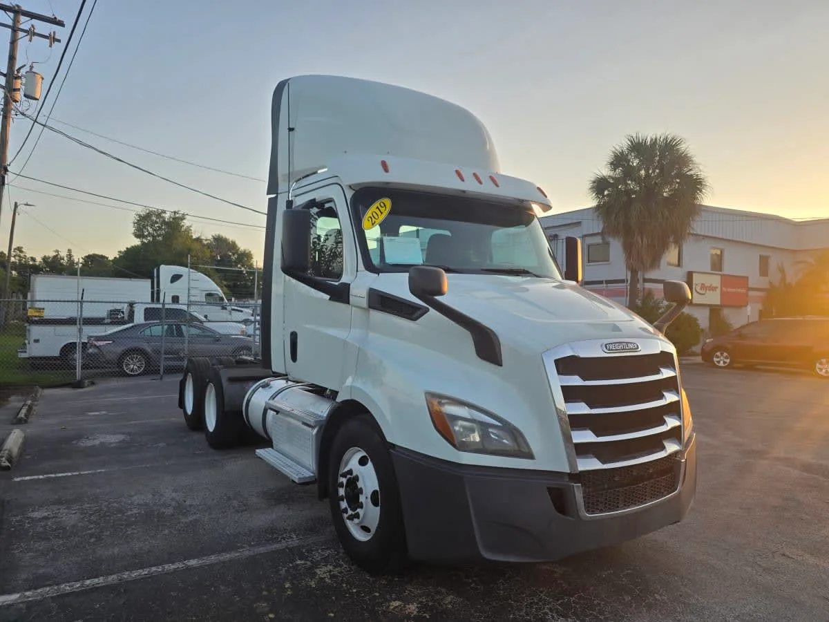 2019 Freightliner Cascadia