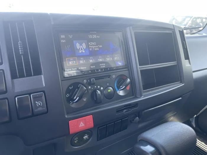 2025 Isuzu NRR - image 18