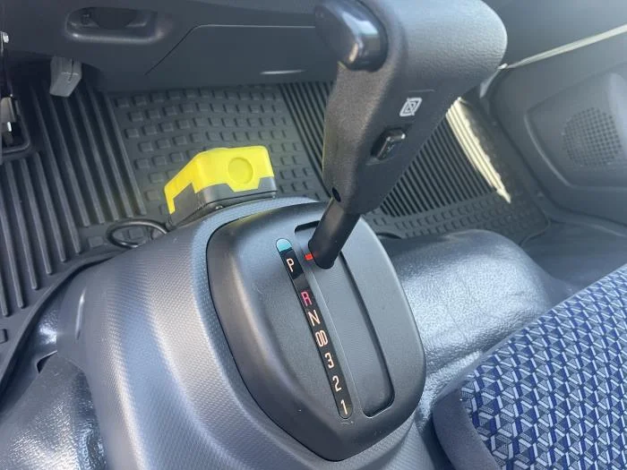 2025 Isuzu NRR in Whittier, CA — photo 19