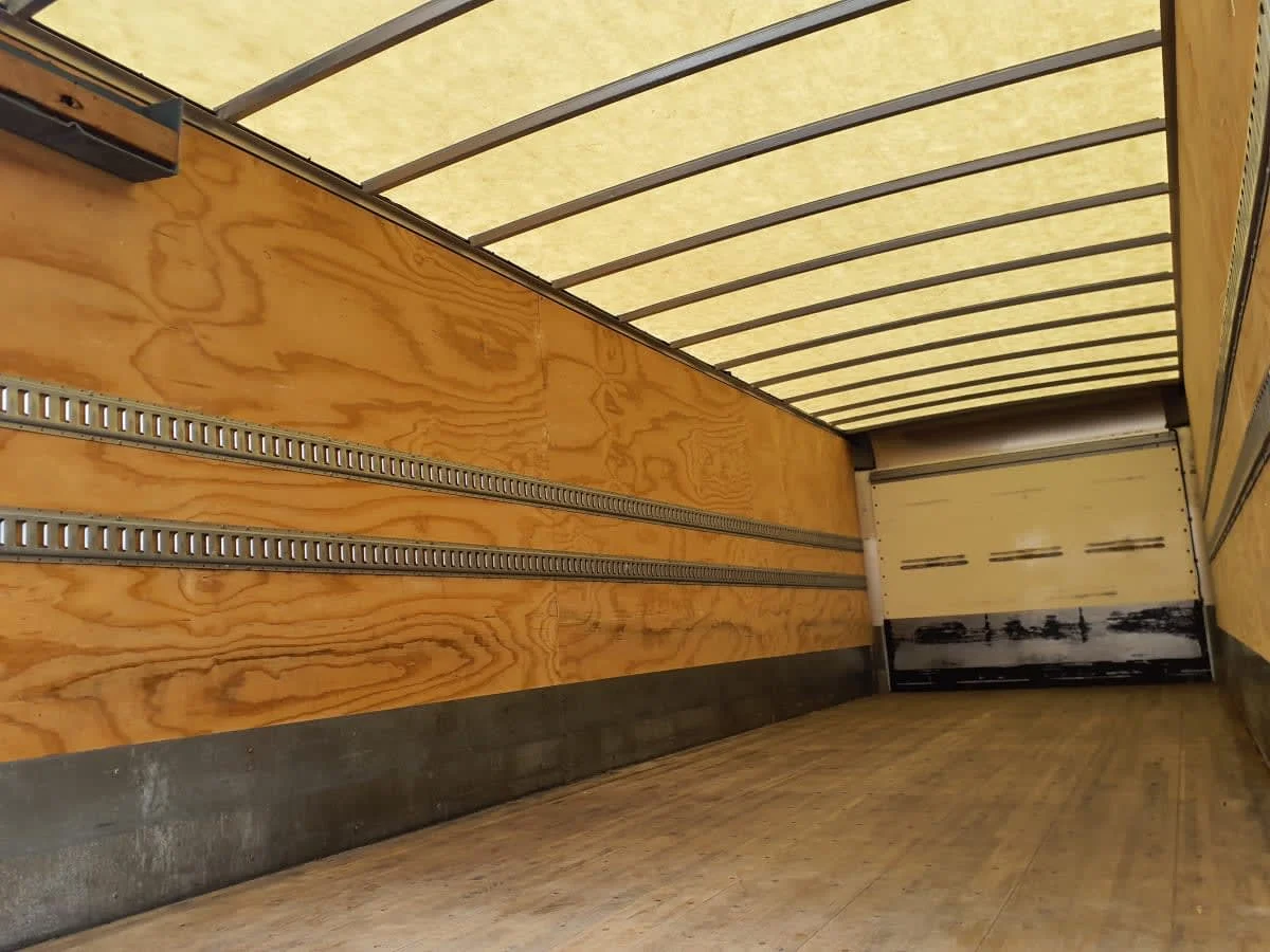 2022 International MV - image 8