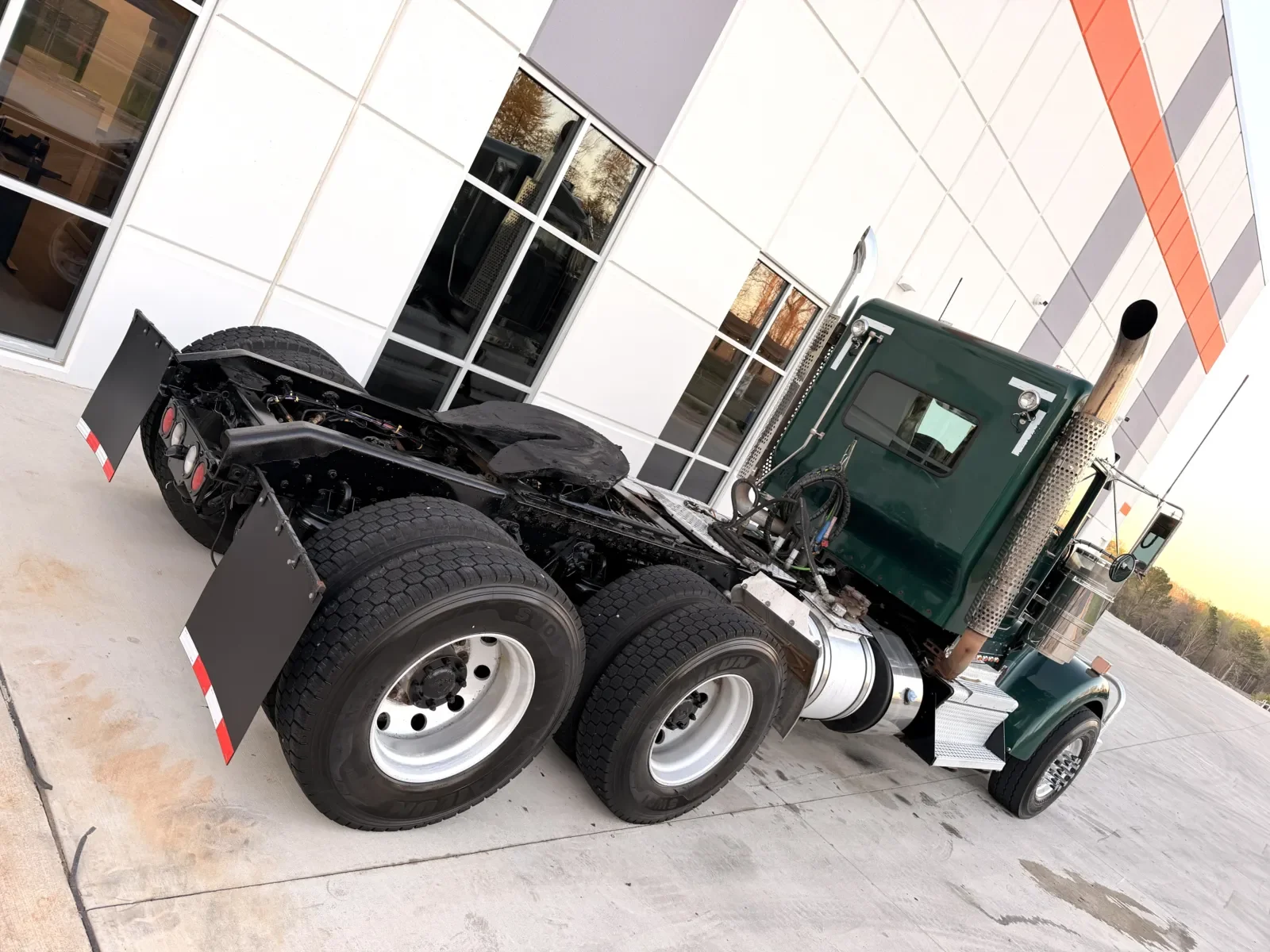 2018 Kenworth W900 - image 11