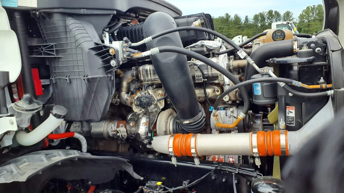 2022 Freightliner Cascadia - image 13