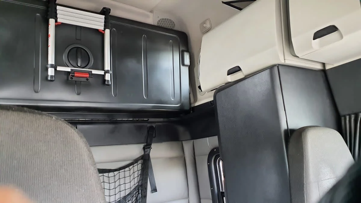 2022 Freightliner Cascadia - image 11