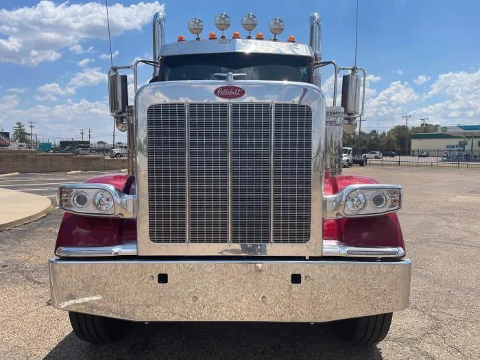 2026 Peterbilt 589 - image 4