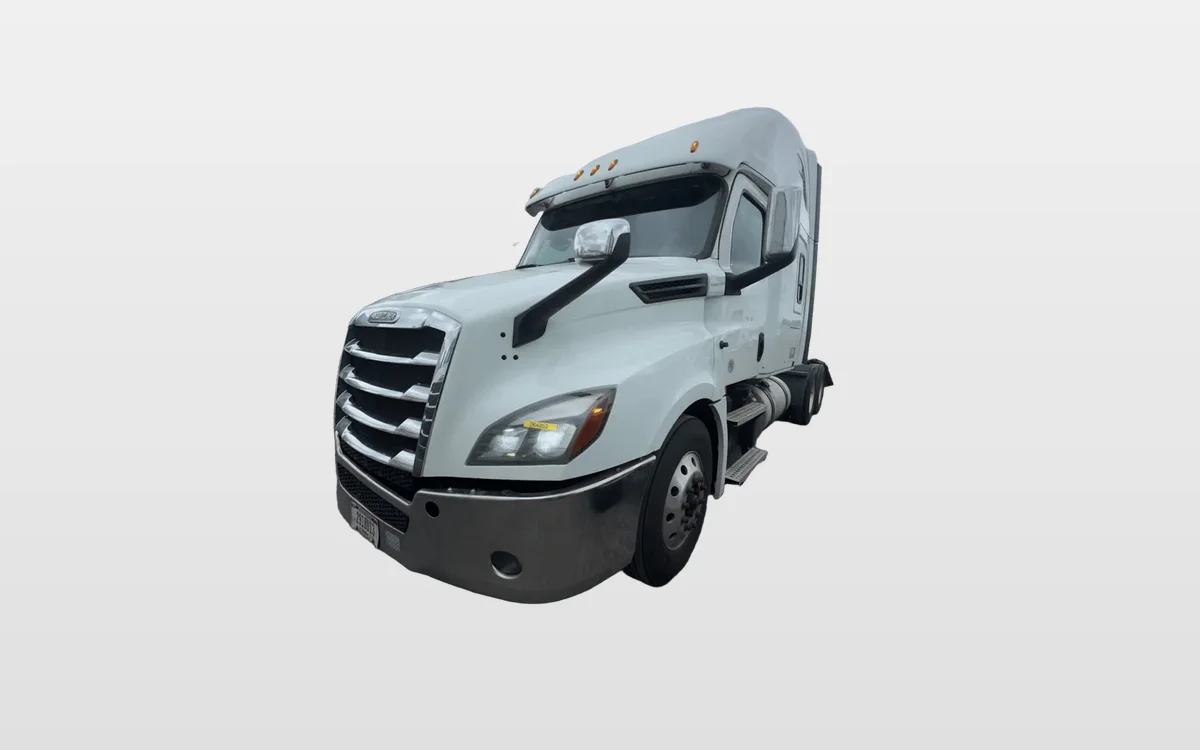 2020 Freightliner Cascadia - image 1