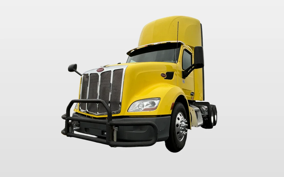 2021 PETERBILT 579 - image 1
